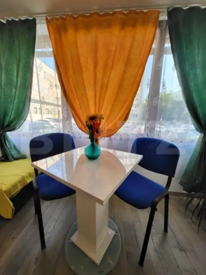 APARTAMENT CU 1 CAMERA FOARTE GENEROS-POZITIE EXCELENTA  - imagine 4