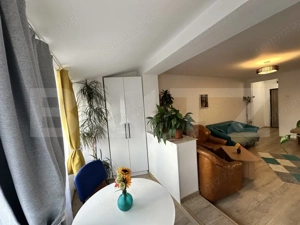 APARTAMENT CU 1 CAMERA FOARTE GENEROS-POZITIE EXCELENTA  - imagine 6