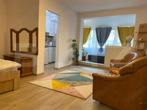 APARTAMENT CU 1 CAMERA FOARTE GENEROS-POZITIE EXCELENTA 