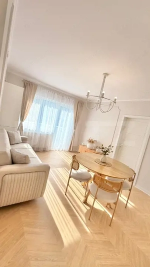 Apartament nou, semidecomandat, 3 camere, parcare subterana, zona Terra - imagine 2