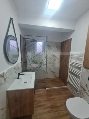Apartament la cheie, mobilat si utilat, bucatarie inchisa, parcare, zona Terra - imagine 12