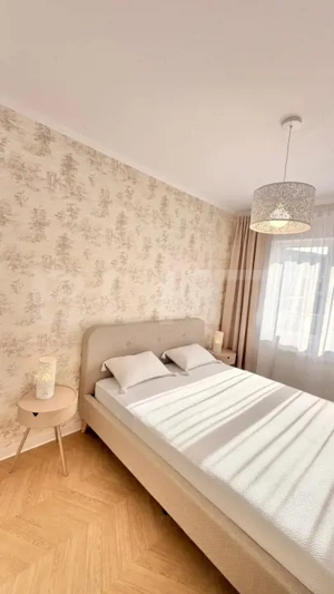 Apartament nou, semidecomandat, 3 camere, parcare subterana, zona Terra - imagine 9