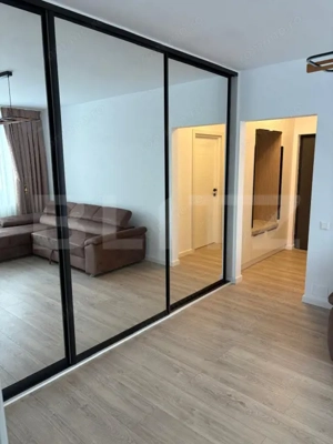 Apartament la cheie, mobilat si utilat, bucatarie inchisa, parcare, zona Terra - imagine 11