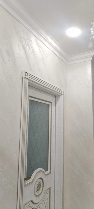 Execut zugraveli decorative