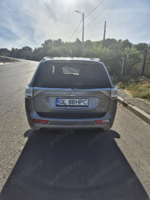 Proprietar vand Mitsubishi Outlander PHEV