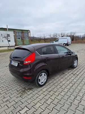 Ford Fiesta Titanium 2009, piele,climatronic,incalzire scaune,2 seturi roti !!  - imagine 2