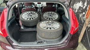 Ford Fiesta Titanium 2009, piele,climatronic,incalzire scaune,2 seturi roti !!  - imagine 4