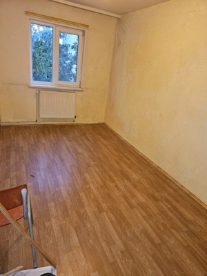 Apartament 3 camere de vanzare resita