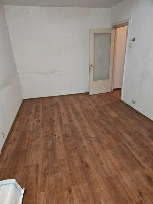 Apartament 3 camere de vanzare resita - imagine 4