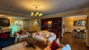 Apartament 3 camere, finisaje unice,  cu terasă, vedere la pârtie  - imagine 2