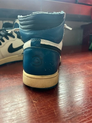 Air Jordan 1 Traviss Scott - imagine 4