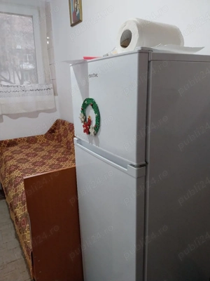 Inchiriez  camera de cămin cu baie proprie  si convector pe gaz .900 chiria plus garanție