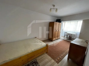 Garsonira, etaj intermediar, Marasti