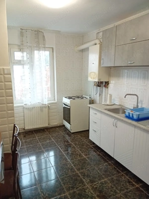 Apartament cu 2 camere de închiriat în Cornişa - imagine 6