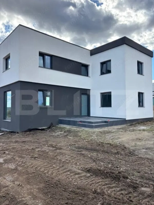 Casa cu 3 camere, 120 mp, loc. Moara