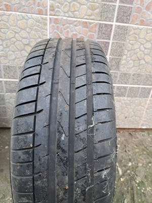 1 roata, 1 geanta Toyota RAV 4 - imagine 2