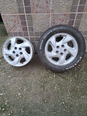 1 roata, 1 geanta Toyota RAV 4 - imagine 3