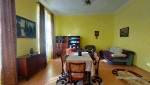 Casă în Hațeg - zonă centrală, singur în curte,  763 m2 de teren, stare foarte bună. - imagine 6