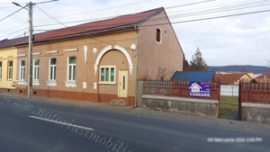 Casă în Hațeg - zonă centrală, singur în curte,  763 m2 de teren, stare foarte bună. - imagine 18