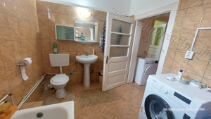 Casă în Hațeg - zonă centrală, singur în curte,  763 m2 de teren, stare foarte bună. - imagine 11