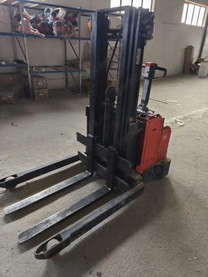 Liza electrica cu BT LST   1450 kg, lift 3750 mm, electrostivuitor, electrotranspaleta  - imagine 2