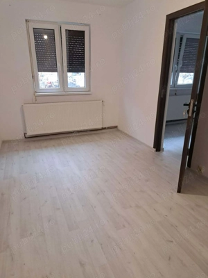 Apartament 2 camere de vanzare , Ozana , M15 , parter , 46.000 euro neg. - imagine 5