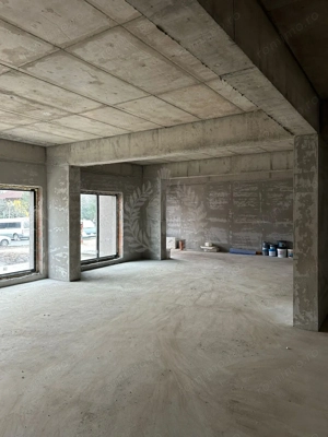 SPATIU COMERCIAL // ALBERT - GRADINILE // 101 MP