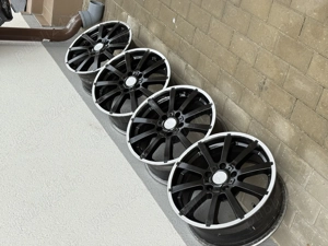 Vând 4 jante aliaj pe 16” VW