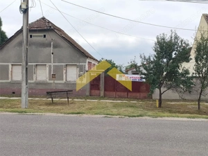 Casa cu teren de vanzare Santana