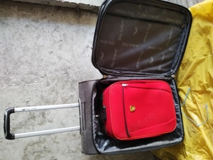 Trolere voiaj mare si mic