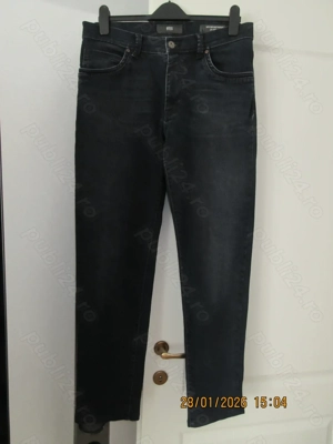 Blugi BRAX Cadiz Straight Talie 34 90 cm.