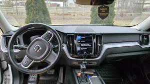 VOLVO XC60 anul 2021 - imagine 5