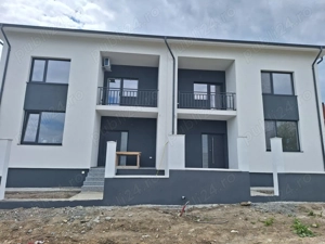 Va oferim in exclusivitate o vila deosebita conpusa din D+P+E+POD in suprafata utila de 130 mp utili - imagine 2