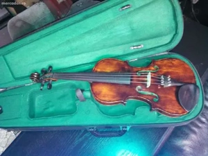 Vând vioară întreagă, 4 4, excepțională pentru concert, model Stradivarius 1723, Germania, 100ani - imagine 2