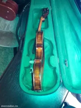 Vând vioară întreagă, 4 4, excepțională pentru concert, model Stradivarius 1723, Germania, 100ani - imagine 5