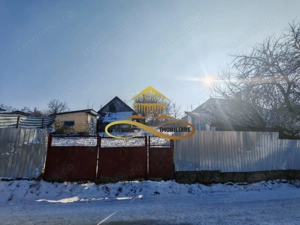 Teren 1.128 mp cu casă bătrânească – toate utilitățile Crihan Măgura