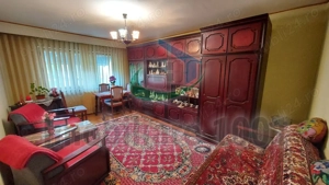 Apartament 4 camere, Republicii, etaj 1, garaj și boxa, zona Canal 7