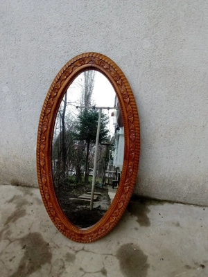 Oglinda din lemn masiv !