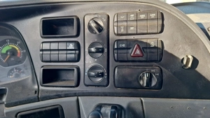 Mercedes Benz Actros 8*4 - imagine 8