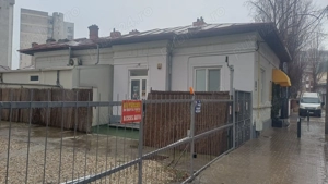 Închiriez casă adecvată pentru spațiul comercial, restaurant,depozit etc