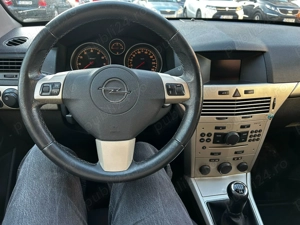 Opel Astra H Sedan 1.6 benzina, 2008 - imagine 2