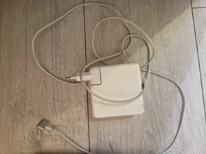 Vand laptop marca apple cu incarcator - imagine 5