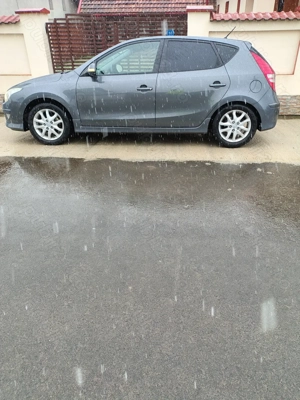 Hyundai i30 1.6 90cp 2011 diesel  - imagine 3