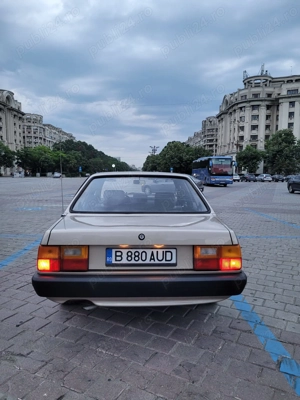 Audi 80 VEHICUL ISTORIC in Cartea de Identitate, motor 1.6 benzina, an 1985, ITP 2 ani - imagine 4