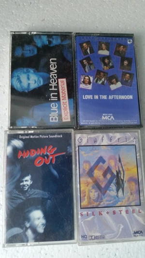 caseta audio inregistrata cu muzica