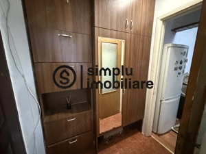 Garsoniera tip studio, Craiovita, centrala termica - 73 000 Euro - imagine 3