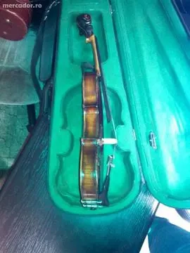 Vând vioară întreagă, 4 4, excepțională pentru concert, model Stradivarius 1723, Germania, 100ani - imagine 4