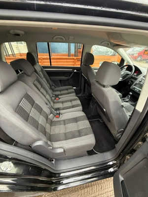 Volkswagen Touran 2- 289000 km, 1,9 diese, 2008l - imagine 7