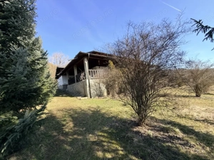 Refugiu Exclusivist Prahova Casa cu 5.2 ha, Panoramă Pârâu și Potențial Turistic - imagine 7