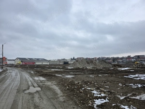 Vând teren intravilan 10.000 mp bun pentru dezvoltari comerciale imobilare - imagine 5